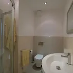 Panfilo Con Piscina Fronte Mare